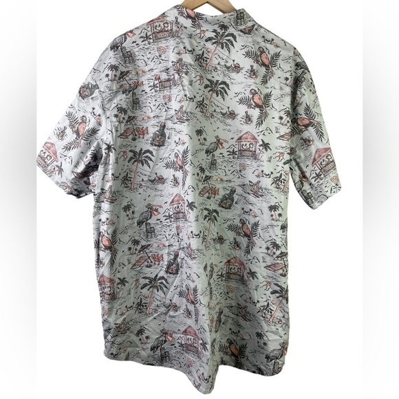Columbia Men’s Regular Fit Tropical Beach Short Sleeve Button Shirt - Picture 3 of 3
